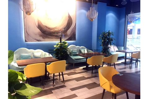 你知道西式餐廳里什么樣的桌椅最適合你嗎？